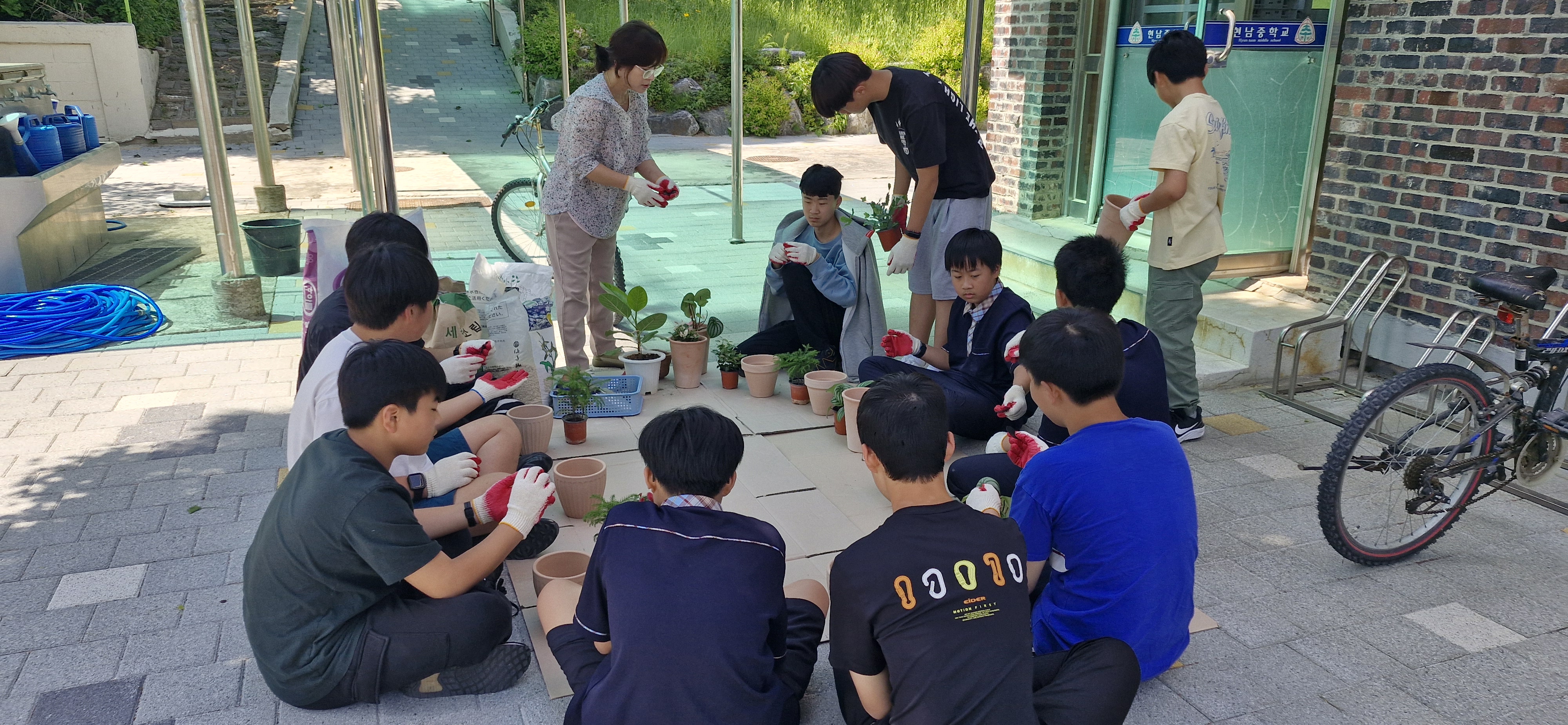 2024. 05. 23. 작은학교 희망만들기 지원사업 반려식물 키우기 사진